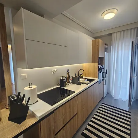 Apartment Luxury In Center Larissa