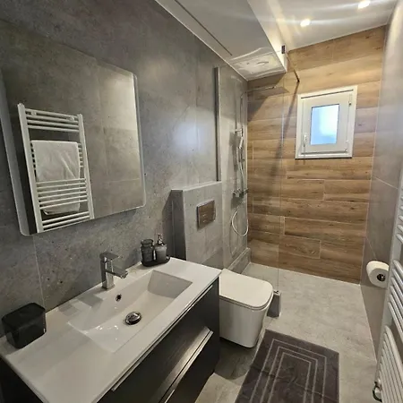 Luxury In Center Apartman