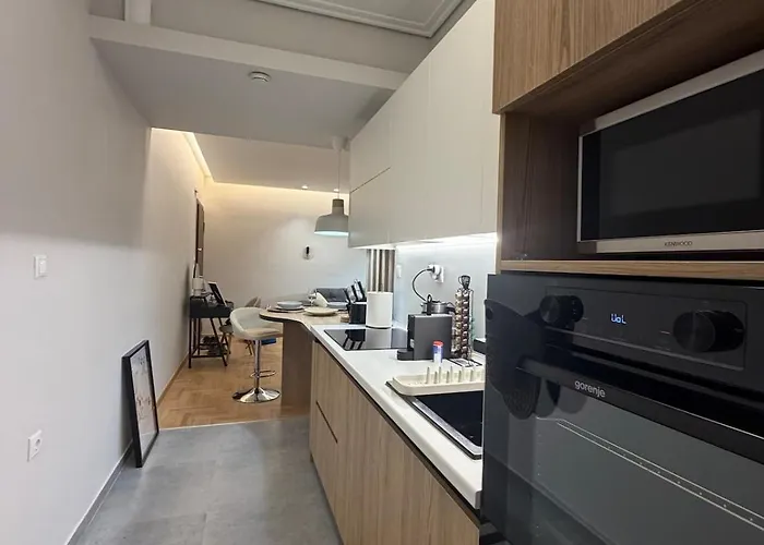 Luxury In Center Apartment *